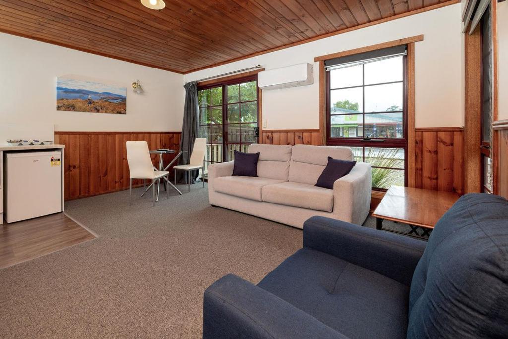 Kitty'S Cottages - Managed By Big4 Strahan Holiday Retreat Exterior foto